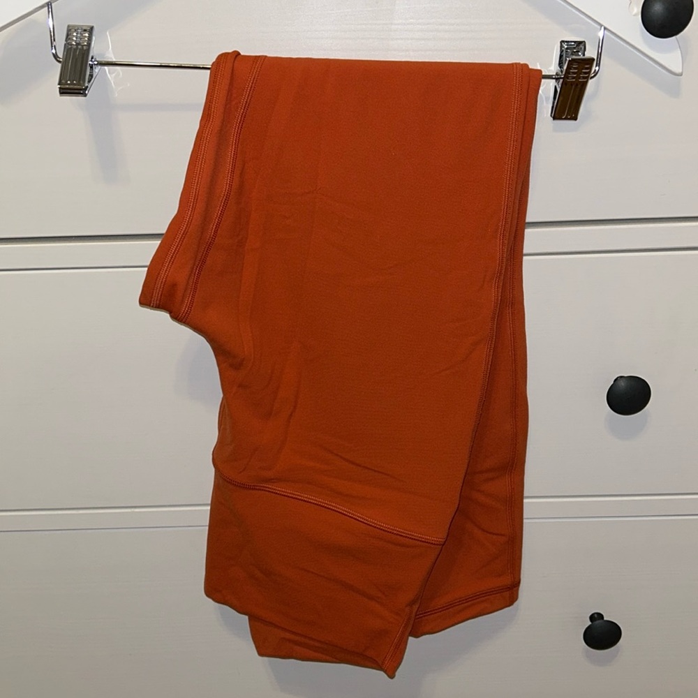 NWOT Lululemon Align HR Tight 25” Size 10 Legging in Canyon Orange